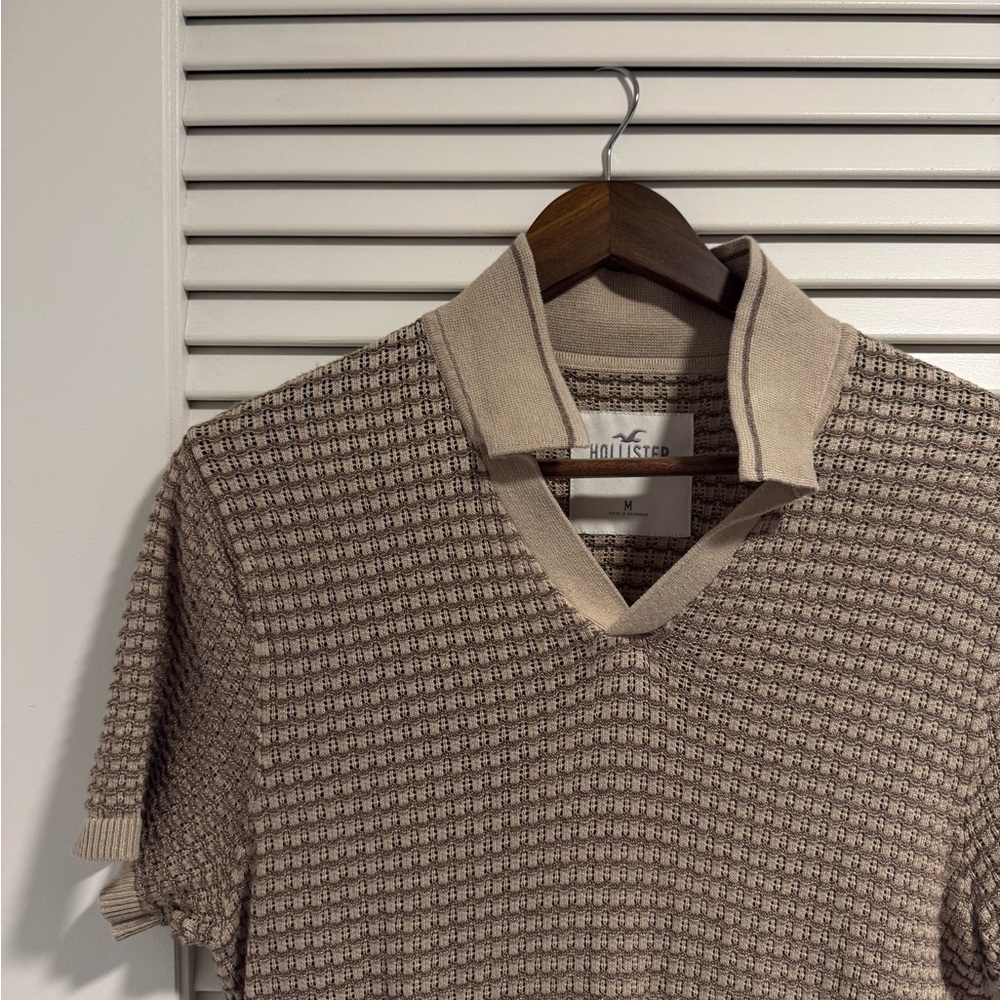 Like New Hollister Brown V-Neck Sweater with Textured Knit